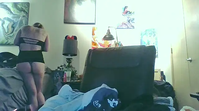 eatmeplease44 online show from 11/08/25, 05:45