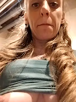 eatmeplease44 online show from 02/09/26, 09:46