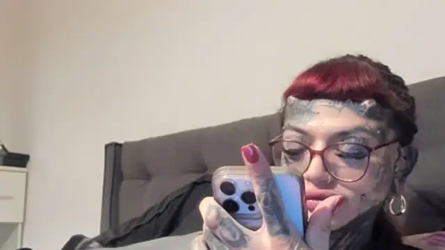 tamarapervert online show from 04/11/26, 10:47