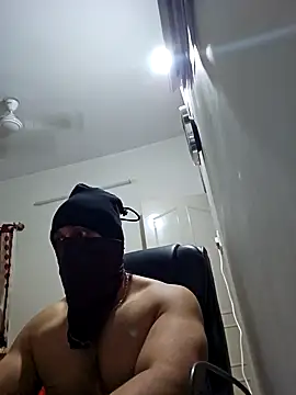 kaizercool1 online show from 02/07/25, 09:16