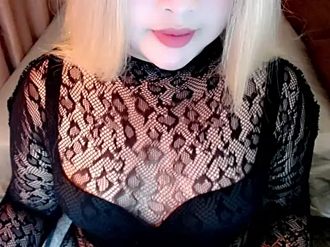 Snapshot of lovelygirlxxx chatting on 05/01/26, 05:50 lovelygirlxxx online show from 05/01/26, 05:50