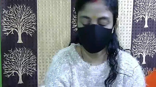 Snapshot of Indian_Horny_Wife chatting on 01/06/25, 05:19 Indian Horny Wife online show from 01/06/25, 05:19