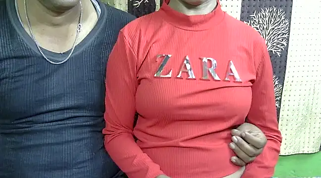 Snapshot of Indian_Horny_Wife chatting on 01/17/25, 06:57 Indian Horny Wife online show from 01/17/25, 06:57