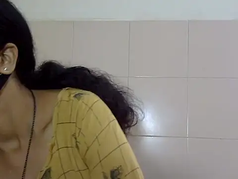 Snapshot of Indian_Horny_Wife chatting on 09/18/25, 07:54 Indian Horny Wife online show from 09/18/25, 07:54