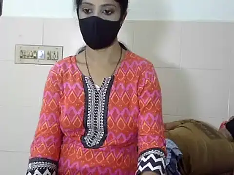 Snapshot of Indian_Horny_Wife chatting on 10/10/25, 09:52 Indian Horny Wife online show from 10/10/25, 09:52