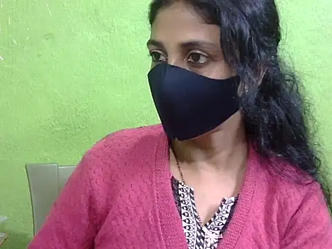 Snapshot of Indian_Horny_Wife chatting on 12/17/25, 06:08 Indian Horny Wife online show from 12/17/25, 06:08