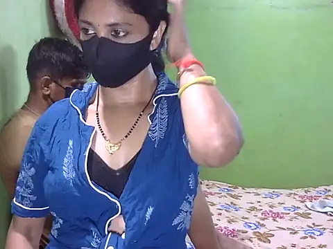 Snapshot of Indian_Horny_Wife chatting on 05/23/26, 12:20 Indian Horny Wife online show from 05/23/26, 12:20