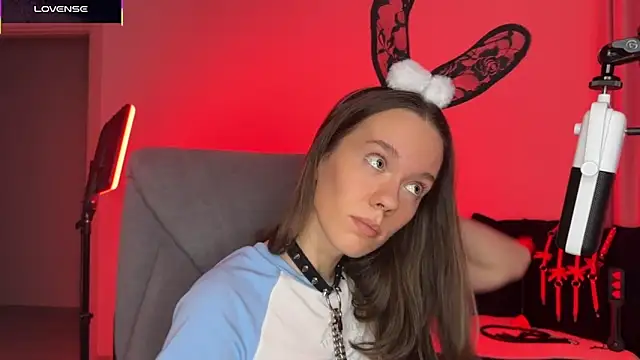 DivineBite online show from 11/13/25, 03:55