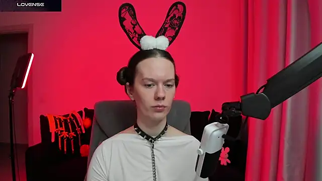 DivineBite online show from 02/09/26, 04:11