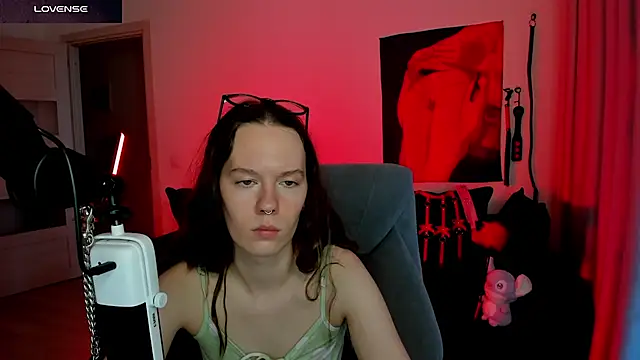 DivineBite online show from 07/12/26, 05:15