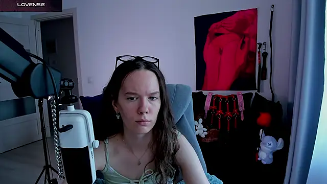 DivineBite online show from 07/23/26, 01:20