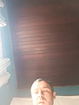 skypemarktt13 online show from 12/18/24, 11:24