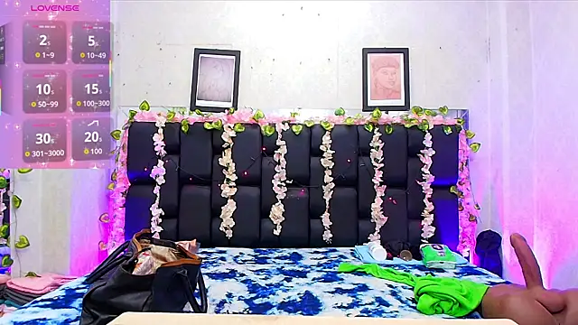  carolina fox online show from 10/02/25, 03:02