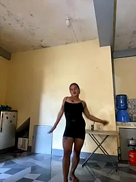 sweetyula online show from 12/04/25, 11:24