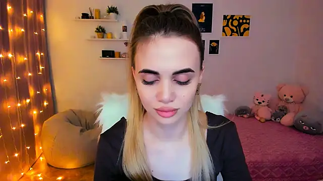 aPieceOfJoy online show from 02/02/25, 11:11