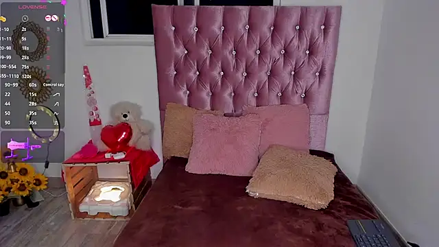 Snapshot of LilyBrunette chatting on 03/11/25, 01:16 LilyBrunette online show from 03/11/25, 01:16