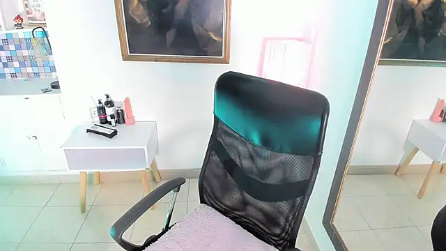 Karlagonzales  online show from 12/19/25, 06:26