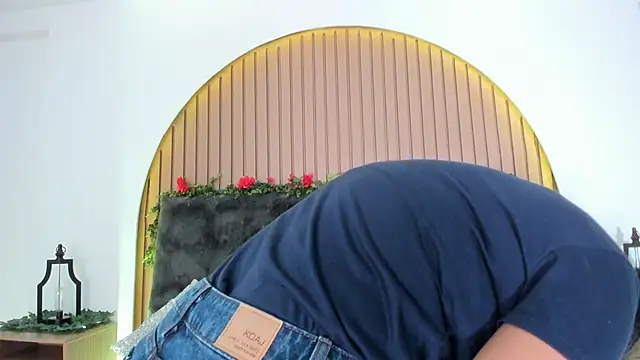 Karlagonzales  online show from 03/05/26, 06:59