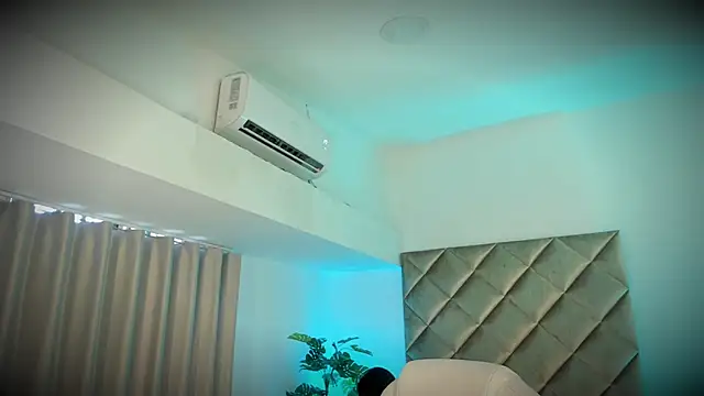 malaia hills online show from 10/14/25, 06:52