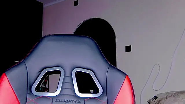 karo123421 online show from 10/11/25, 08:29