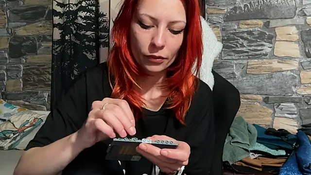 karo123421 online show from 04/04/26, 07:33