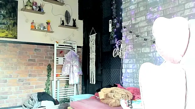 Snapshot of karo123421 chatting on 05/26/26, 03:35 karo123421 online show from 05/26/26, 03:35