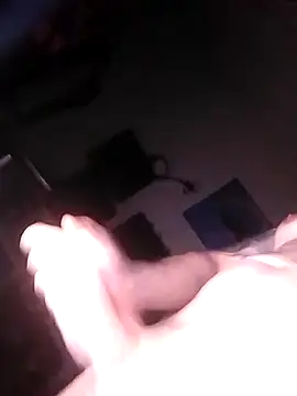 Snapshot of kavani7777 chatting on 10/07/25, 03:58 kavani7777 online show from 10/07/25, 03:58