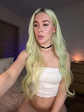 xDinnax online show from 02/08/25, 04:47