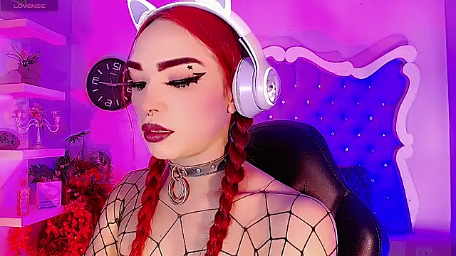 LeyXandrabraz online show from 04/17/26, 08:12