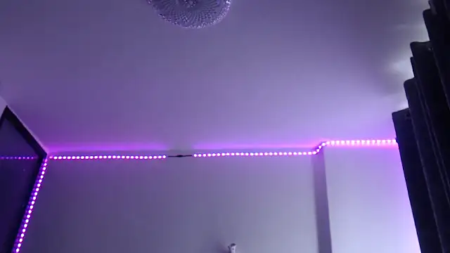 peeky pinky online show from 09/22/25, 07:10