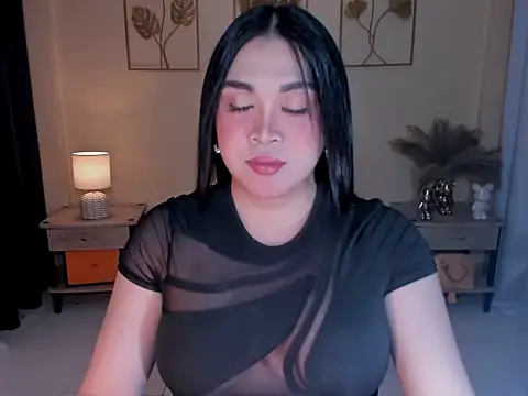 MaxeneCullens online show from 04/17/26, 02:25