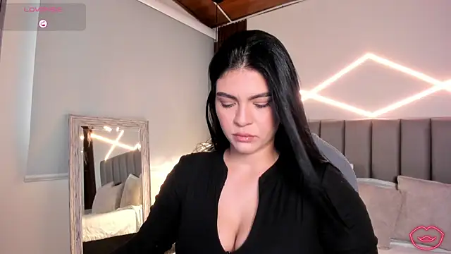 Veronicalanx1 online show from 04/10/26, 11:37