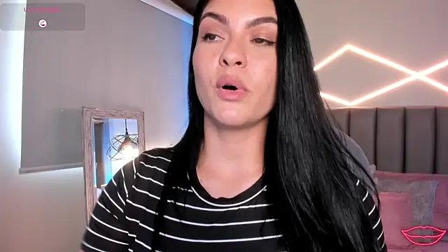 Veronicalanx1 online show from 05/11/26, 02:45