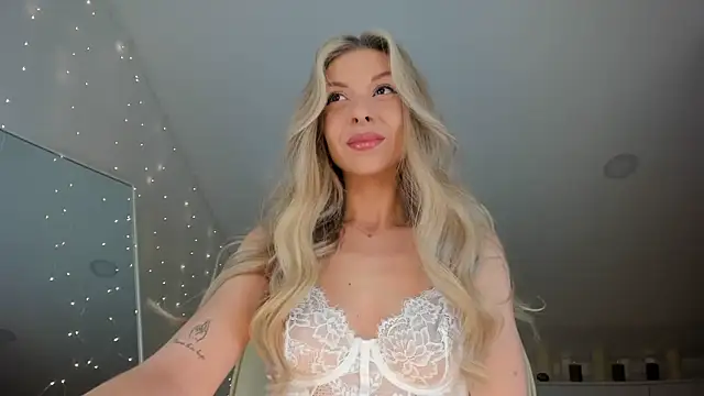 Maya Goddess online show from 03/08/26, 12:19