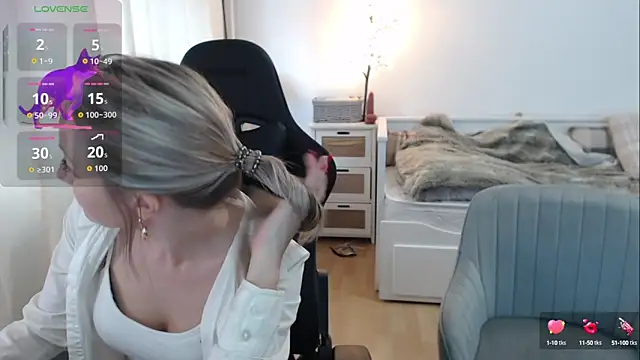 Snapshot of lara_vanilla chatting on 10/02/25, 03:52 lara vanilla online show from 10/02/25, 03:52