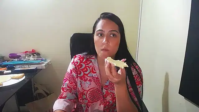 kendall 52 online show from 01/08/25, 01:52