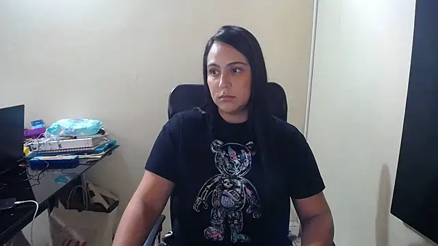 kendall 52 online show from 02/18/25, 02:06