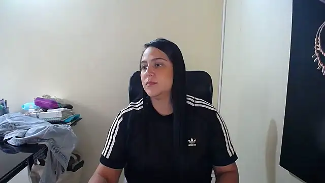 kendall 52 online show from 02/20/25, 01:51