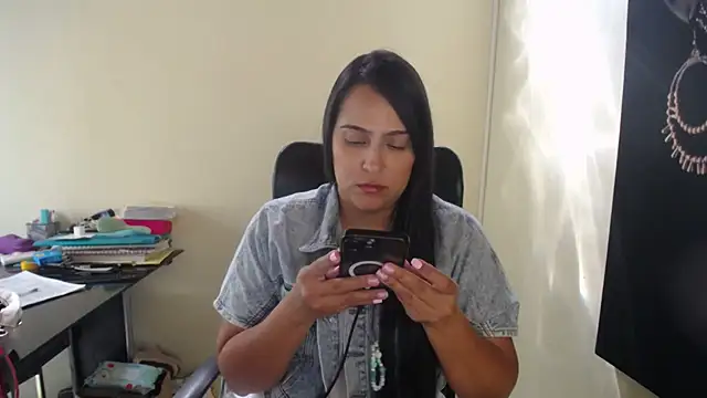 kendall 52 online show from 09/27/25, 02:44