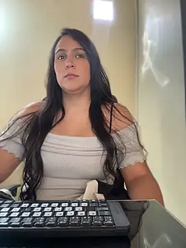 kendall 52 online show from 04/22/26, 02:40