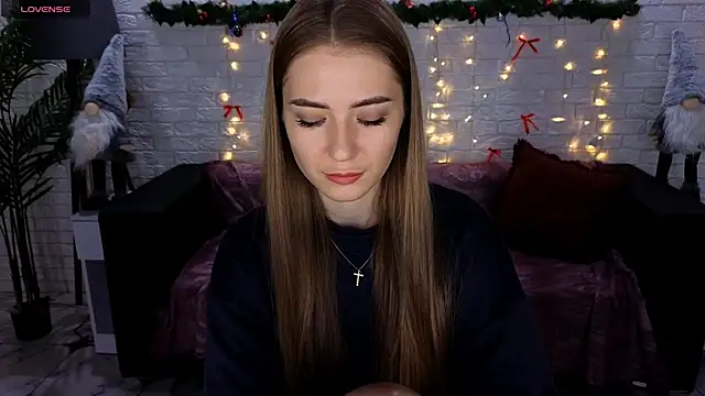 Snapshot of Adelyna_Bird chatting on 01/06/25, 07:31 Adelyna Bird online show from 01/06/25, 07:31