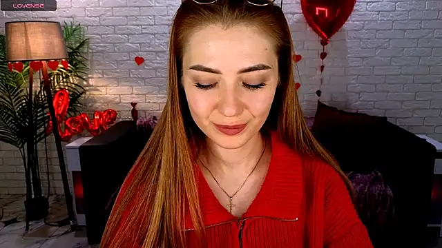 Snapshot of Adelyna_Bird chatting on 02/14/25, 11:42 Adelyna Bird online show from 02/14/25, 11:42