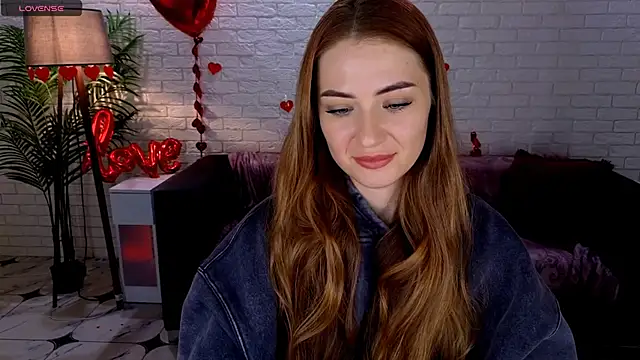 Snapshot of Adelyna_Bird chatting on 02/16/25, 10:43 Adelyna Bird online show from 02/16/25, 10:43