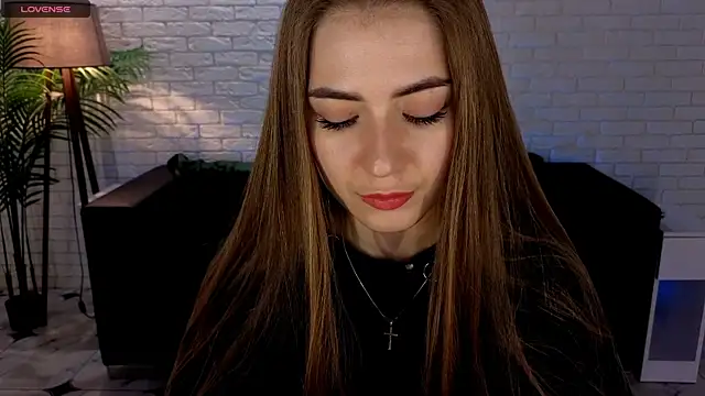 Snapshot of Adelyna_Bird chatting on 03/21/25, 10:28 Adelyna Bird online show from 03/21/25, 10:28