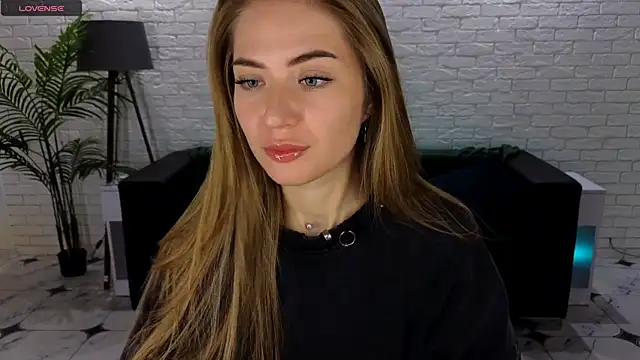 Snapshot of Adelyna_Bird chatting on 09/19/25, 06:59 Adelyna Bird online show from 09/19/25, 06:59