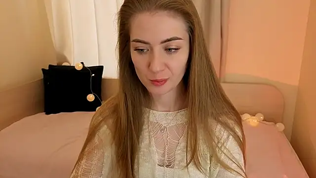 Adelyna Bird online show from 12/05/25, 07:39