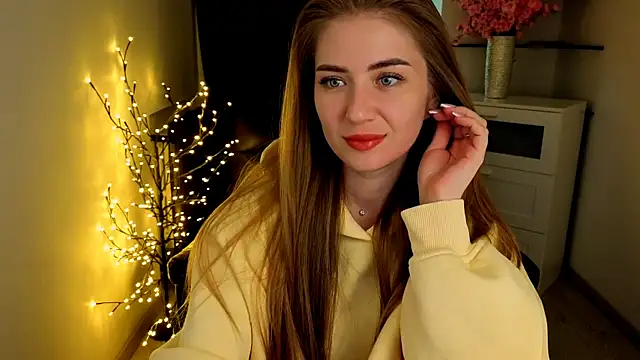 Adelyna Bird online show from 04/06/26, 06:58