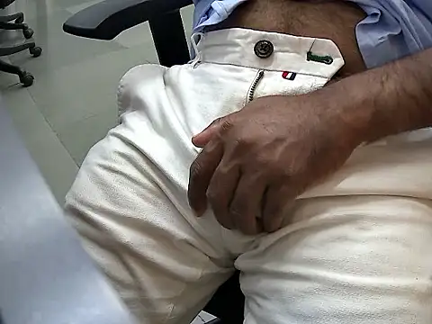 hotdikforu online show from 04/01/26, 12:28