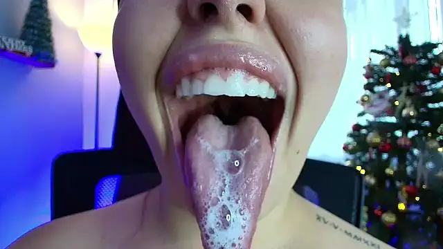 lisbet21x online show from 12/09/24, 08:54