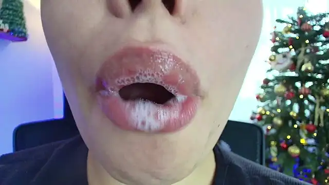 lisbet21x online show from 12/19/24, 06:45